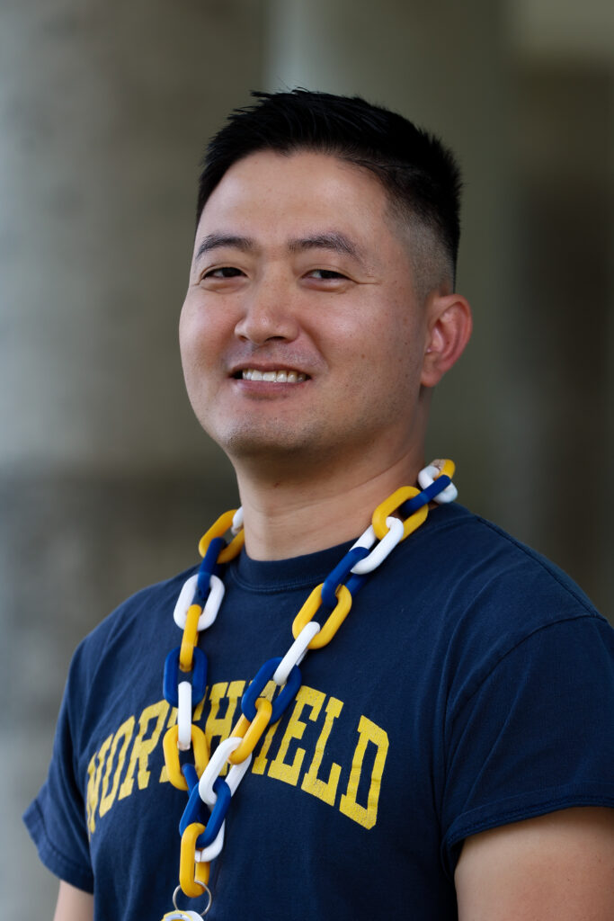 Mark Groves headshot