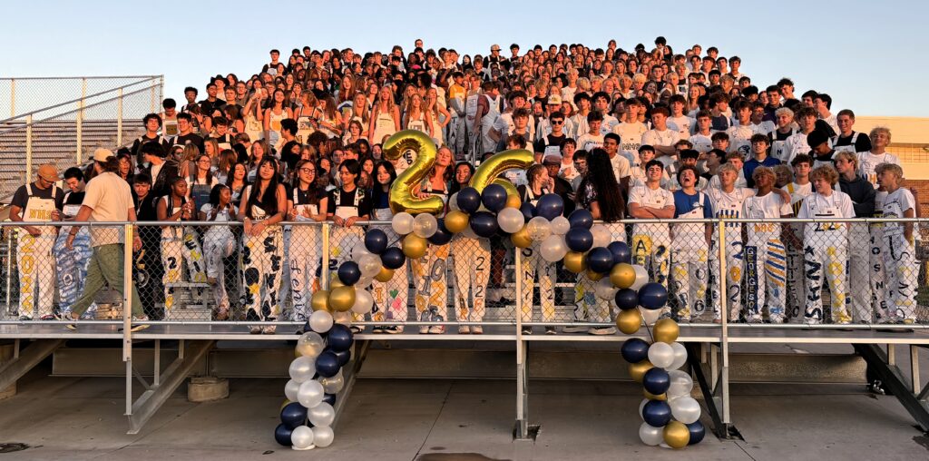 Group photo of Class of 2026 at Senior Sunrise.